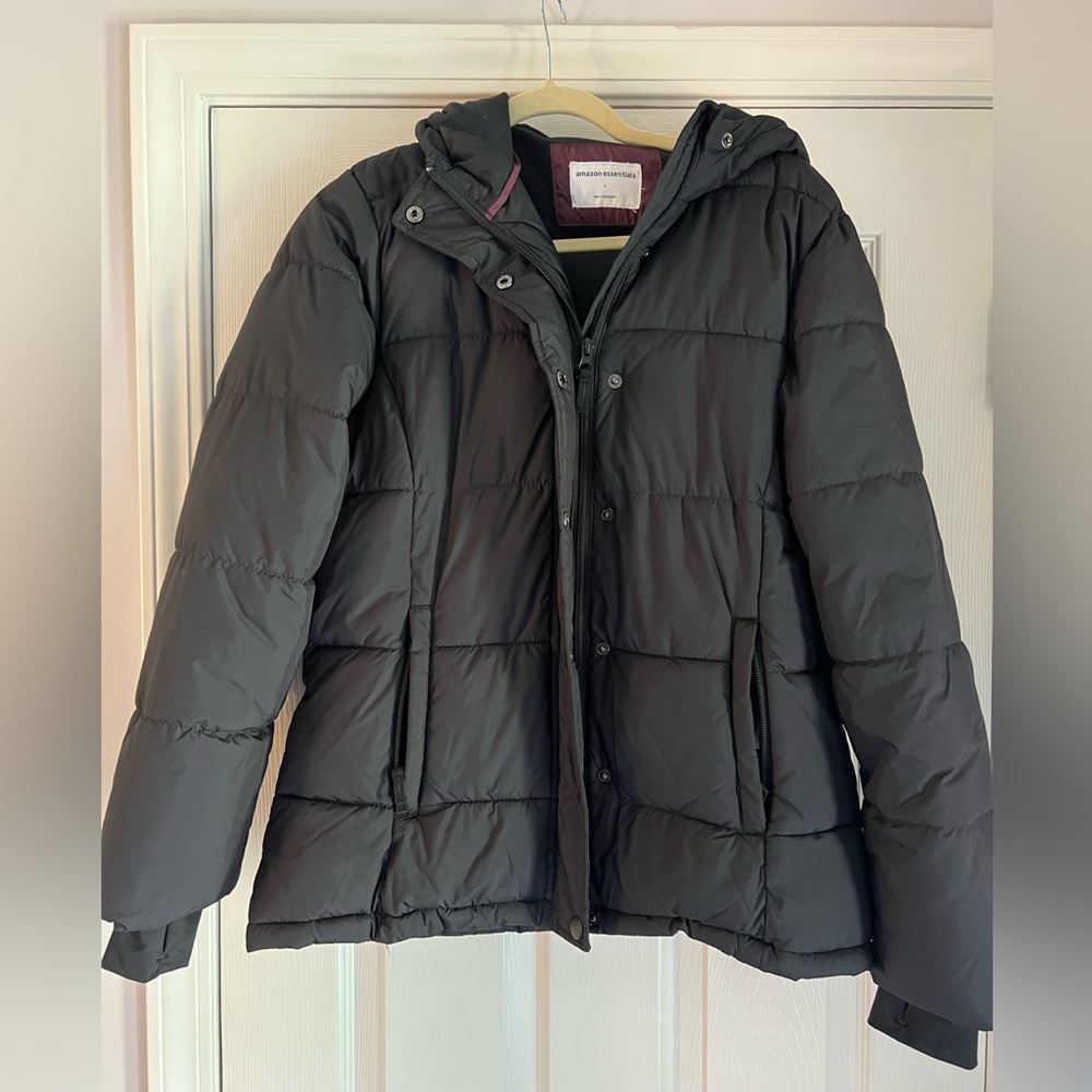 Medium Black Amazon Basics Winter Coat